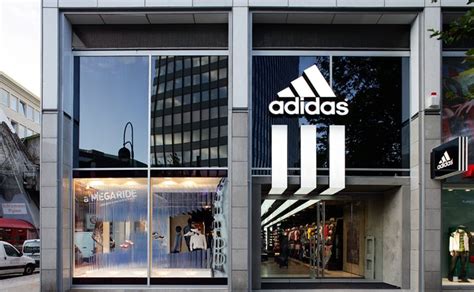 adidas schoenen nieuwegein|Adidas winkel in de buurt.